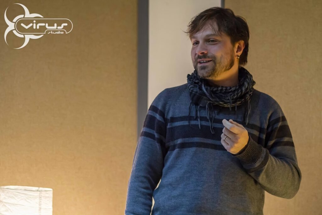 Alessandro Guasconi speaking at Virus Recording Studio